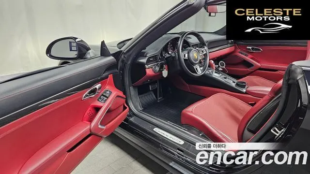PORSCHE 911 Carrera 4 GTS Cabriolet 2018 — photo 10 sur 20