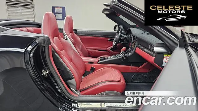 PORSCHE 911 Carrera 4 GTS Cabriolet 2018 — photo 11 sur 20
