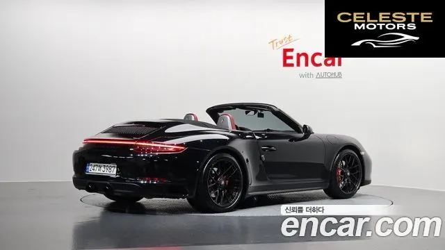 PORSCHE 911 Carrera 4 GTS Cabriolet 2018 — photo 2 sur 20