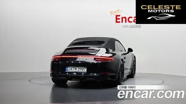 PORSCHE 911 Carrera 4 GTS Cabriolet 2018 — photo 4 sur 20