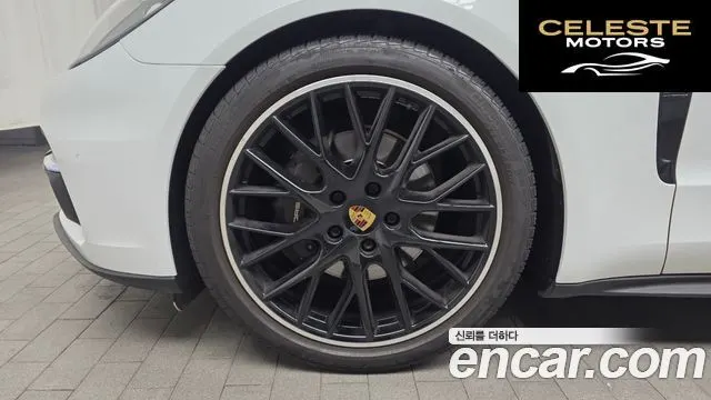 PORSCHE Panamera (971) 3.0 AWD 2018 — photo 5 sur 20