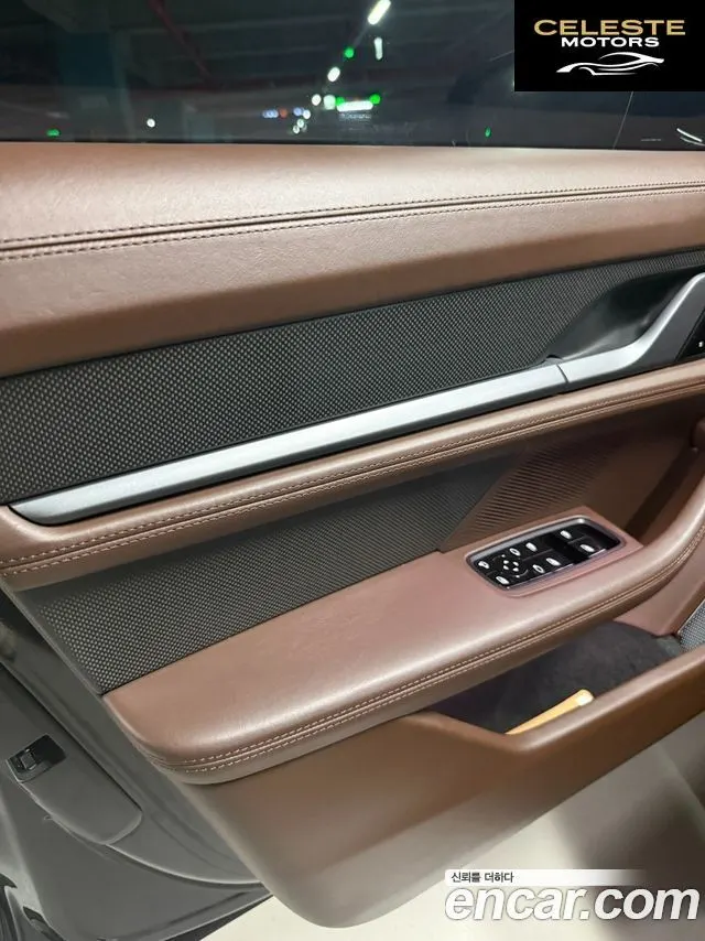 PORSCHE Taycan Turbo S 2021 — photo 8 sur 17