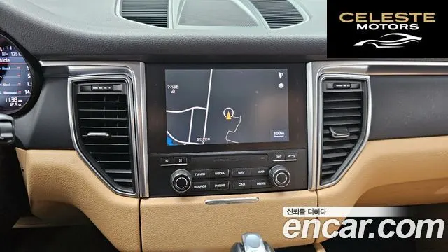 PORSCHE Macan 2.0 2018 — photo 16 sur 20