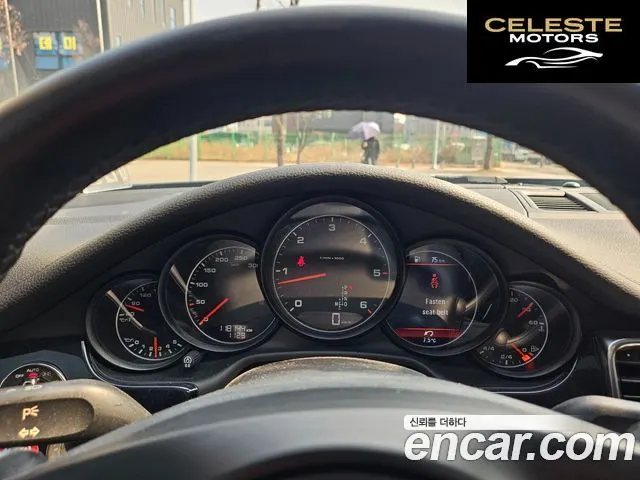 PORSCHE Panamera 3.0 2015 — photo 18 sur 26