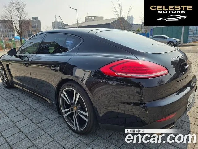 PORSCHE Panamera 3.0 2015 — photo 8 sur 26