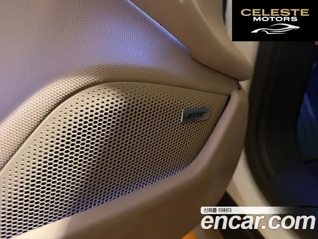 PORSCHE Taycan 2023 — photo 14 sur 24