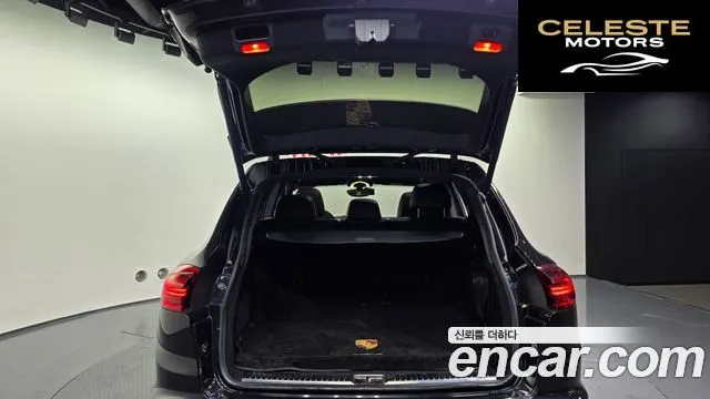 PORSCHE Cayenne 3.0 Edition 2017 — photo 19 sur 20