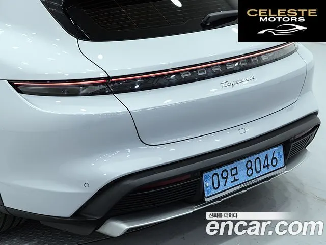 PORSCHE Taycan 4 2024 — photo 12 sur 26