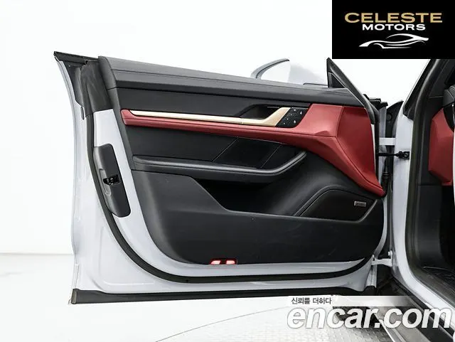 PORSCHE Taycan 4 2024 — photo 16 sur 26