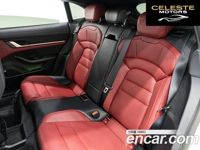 PORSCHE Taycan 4 2024 — photo 17 sur 26