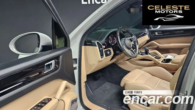 PORSCHE Cayenne (PO536) 3.0 2021 — photo 13 sur 20