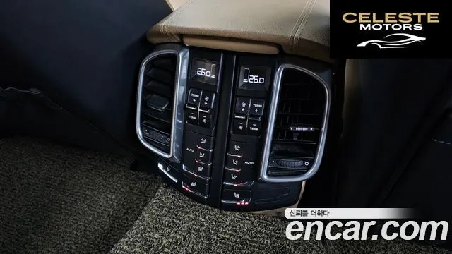 PORSCHE Cayenne 3.0 Edition 2014 — photo 18 sur 20