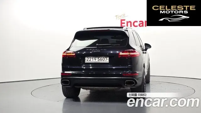 PORSCHE Cayenne 3.0 2015 — photo 4 sur 20