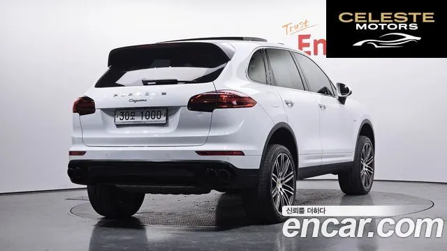 PORSCHE Cayenne 3.0 2016 — photo 2 sur 26