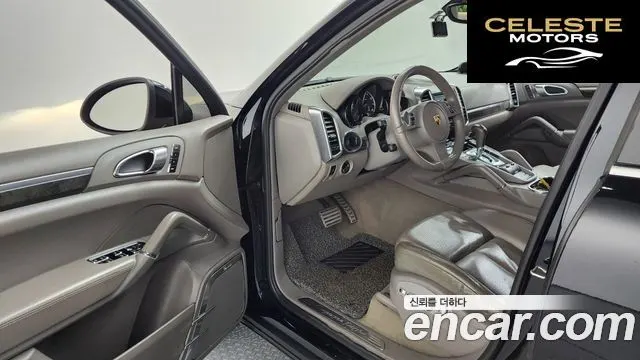 PORSCHE Cayenne 4.8 Turbo 2011 — photo 10 sur 20