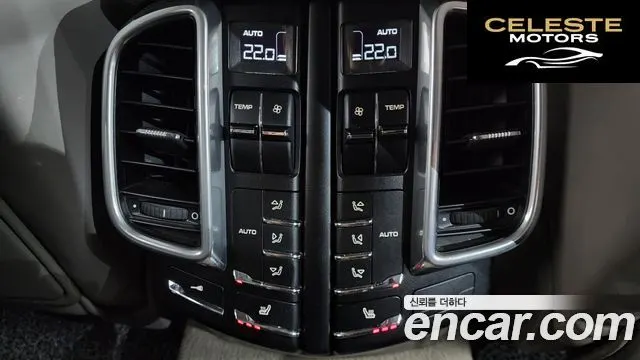 PORSCHE Cayenne 4.8 Turbo 2011 — photo 19 sur 20