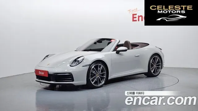 PORSCHE 911 (992) Carrera 4 Cabriolet 2021 — photo 21 sur 26