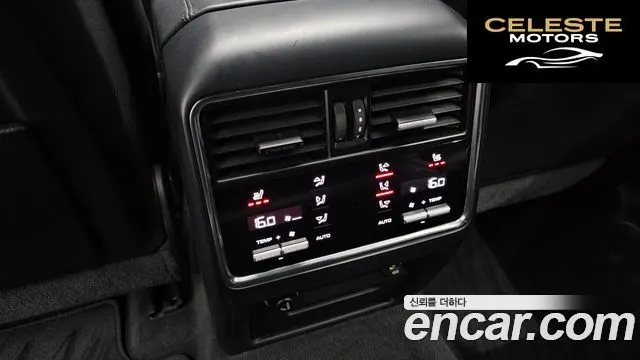 PORSCHE Cayenne (PO536) 3.0 2019 — photo 18 sur 26