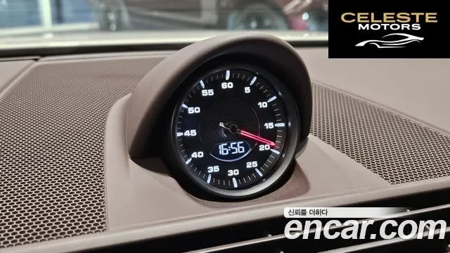 PORSCHE Panamera (971) 3.0 AWD 2019 — photo 16 sur 26