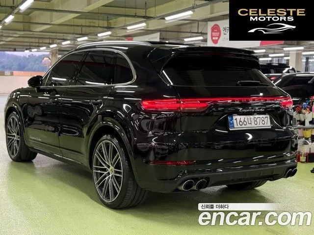 PORSCHE Cayenne (PO536) 4.0 Turbo 2022 — photo 4 sur 26