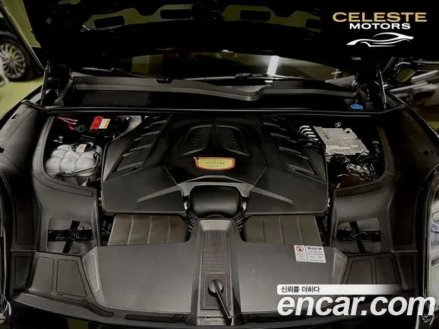 PORSCHE Cayenne (PO536) 4.0 Turbo 2022 — photo 6 sur 26