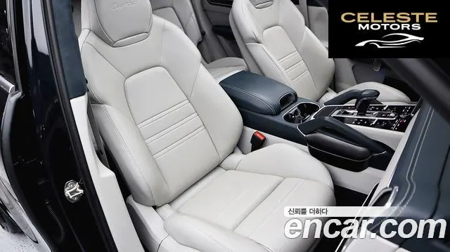 PORSCHE Cayenne (PO536) 4.0 Turbo 2020 — photo 14 sur 26