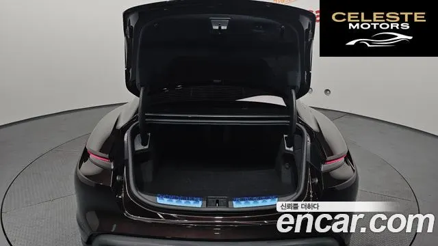 PORSCHE Taycan 4S 2021 — photo 20 sur 26