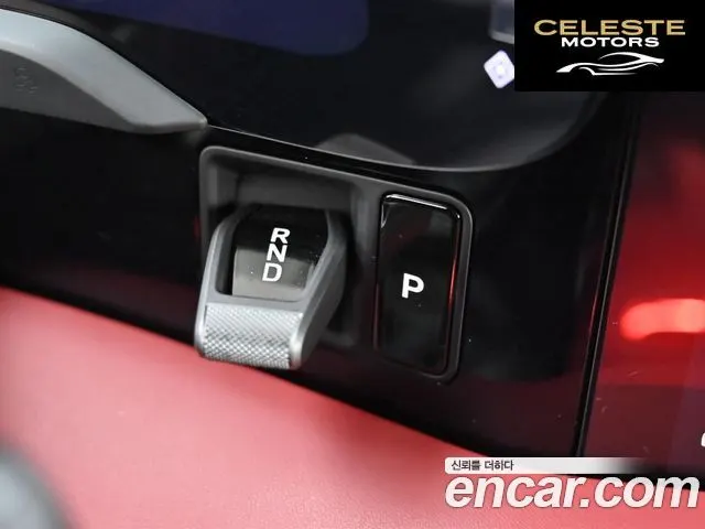 PORSCHE Taycan 4S 2025 — photo 9 sur 26