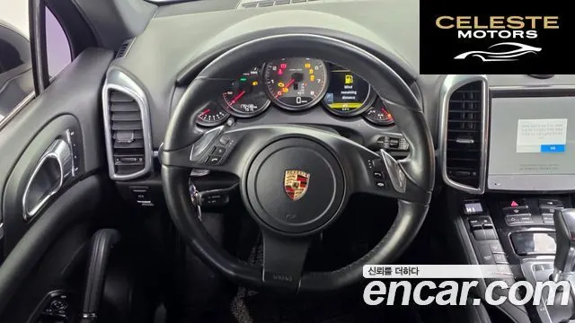 PORSCHE Cayenne 4.8 S 2011 — photo 13 sur 20