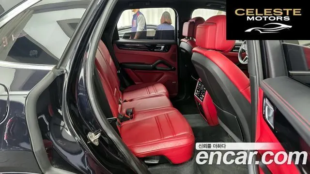 PORSCHE Cayenne (PO536) 3.0 2021 — photo 12 sur 20