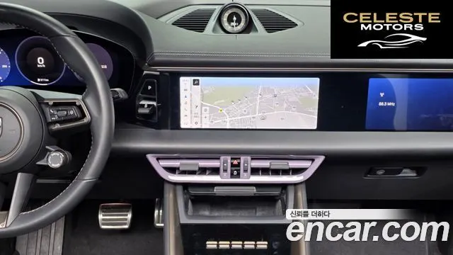 PORSCHE Macan EV Turbo 2025 — photo 14 sur 20