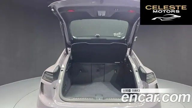 PORSCHE Macan EV Turbo 2025 — photo 20 sur 20