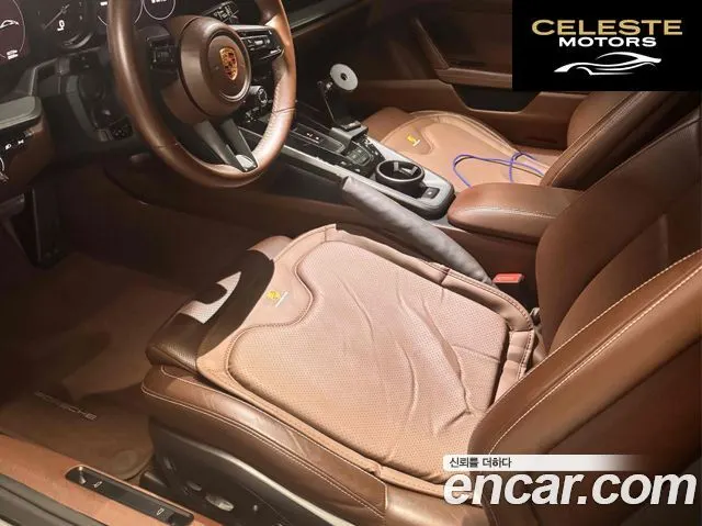 PORSCHE 911 (992) Carrera 4S 2020 — photo 4 sur 11
