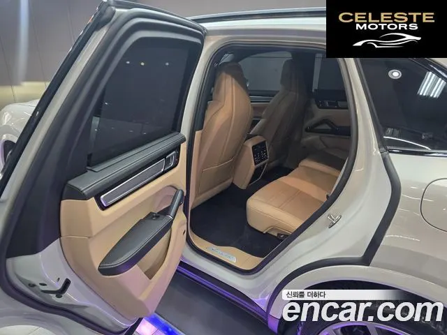 PORSCHE Cayenne (PO536) 3.0 E-HighEdition 2023 — photo 11 sur 26