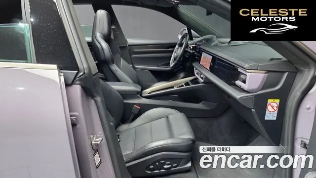 PORSCHE Macan EV Turbo 2025 — photo 11 sur 20