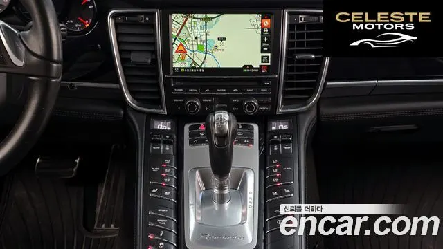 PORSCHE Panamera 4.8 4S 2012 — photo 14 sur 20