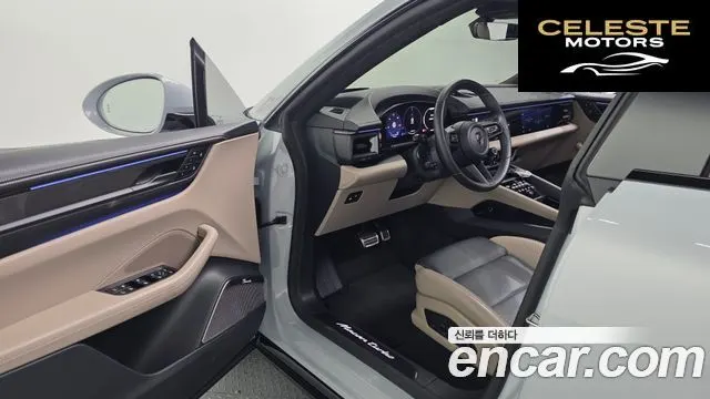 PORSCHE Macan EV Turbo 2025 — photo 10 sur 26