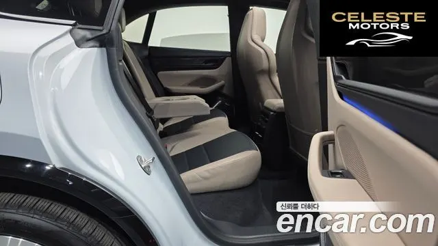 PORSCHE Macan EV Turbo 2025 — photo 12 sur 26