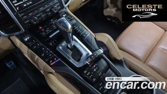 PORSCHE Cayenne 4.2 S 2015 — photo 9 sur 20