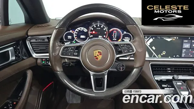 PORSCHE Panamera (971) 2.9 4S 2018 — photo 13 sur 20