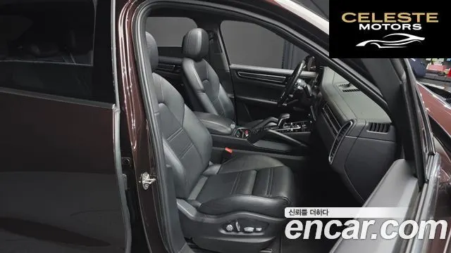 PORSCHE Cayenne (PO536) 3.0 2021 — photo 12 sur 20