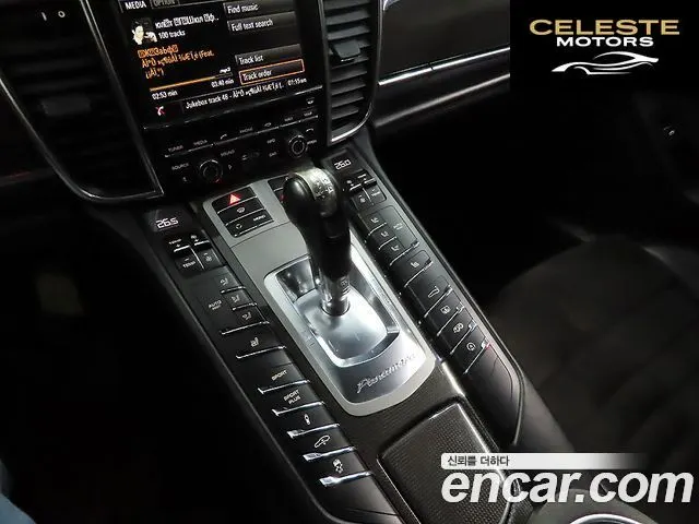 PORSCHE Panamera 4.8 GTS 2013 — photo 9 sur 26