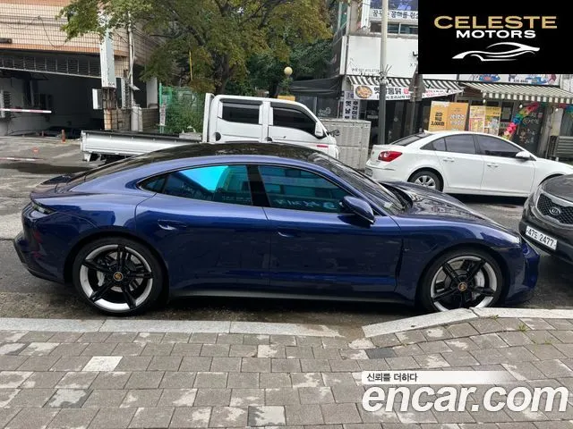 PORSCHE Taycan 4S 2021 — photo 12 sur 16