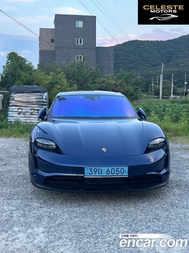 PORSCHE Taycan 4S 2021 — photo 4 sur 16