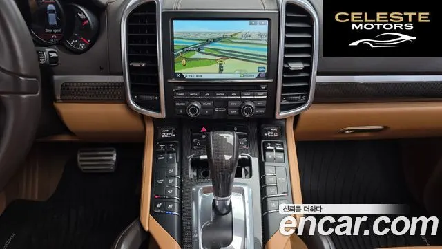 PORSCHE Cayenne 4.8 GTS 2013 — photo 15 sur 20