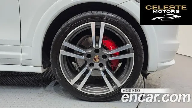 PORSCHE Cayenne 4.8 GTS 2013 — photo 5 sur 20