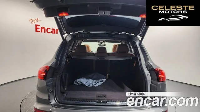 PORSCHE Cayenne 3.0 2015 — photo 18 sur 20