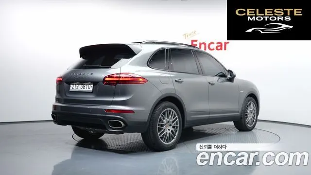 PORSCHE Cayenne 3.0 2015 — photo 2 sur 20