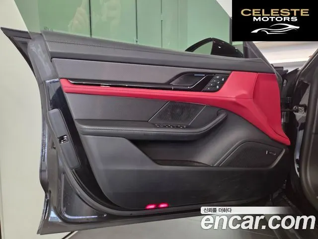 PORSCHE Taycan GTS 2025 — photo 10 sur 18