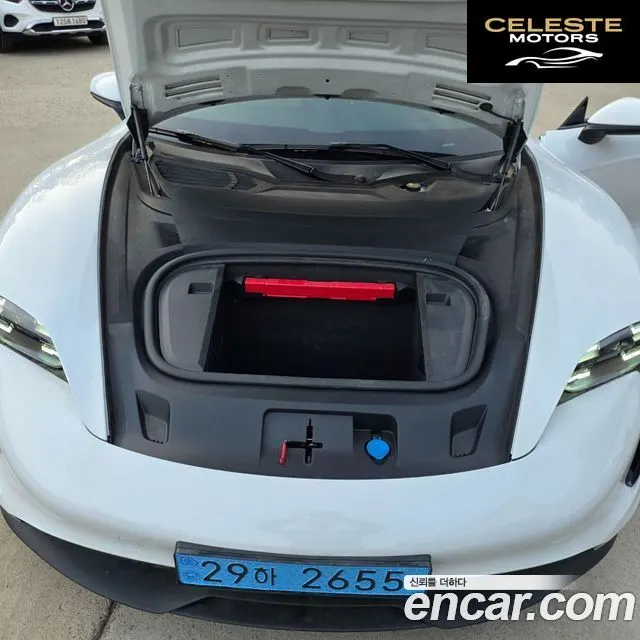 PORSCHE Taycan 2023 — photo 19 sur 26
